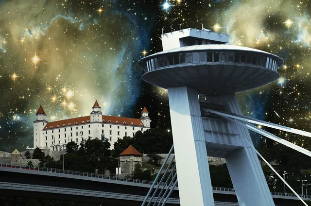 James Oliver: the "alien archeologist" from the future