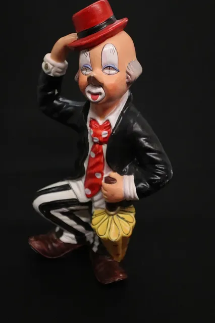 The Acambaro Figurines Enigma: what if mankind coexisted with dinosaurs?