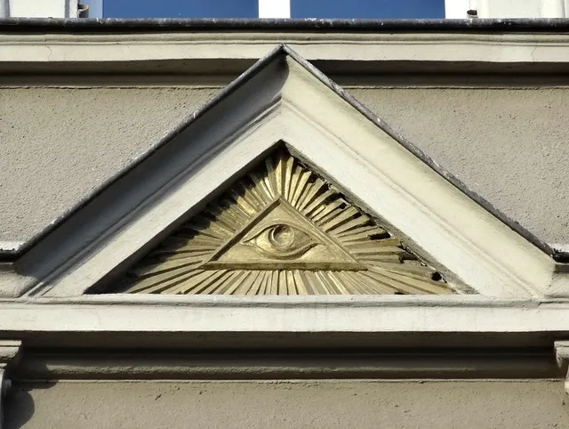 What connects Ancient Aliens, NWO and Global Elite?