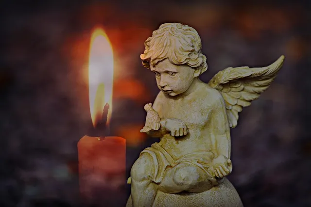 Blue Avians: angels or gods?