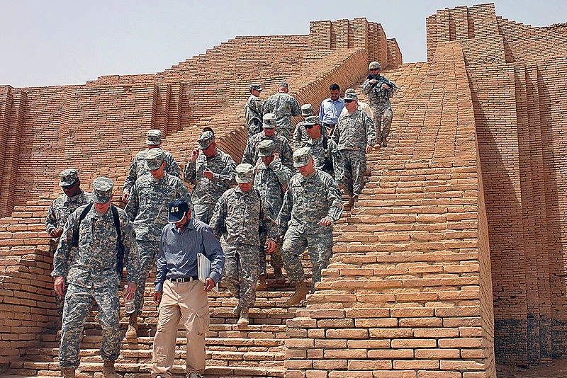 Stargate in Iraq - U.S. Army Soldiers