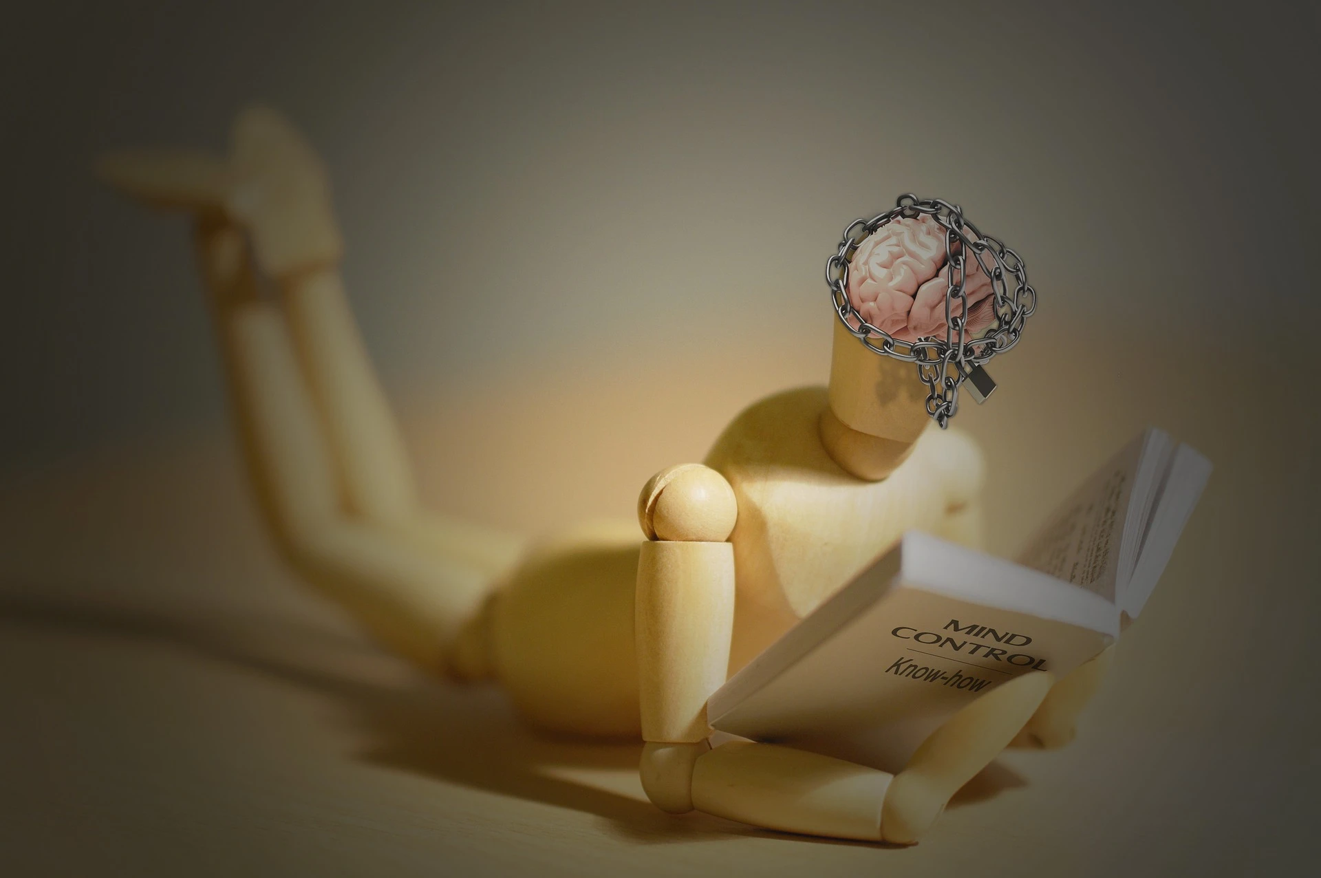Mind control Conspiracy Theories: an isidious weapon in the hands of the Strong Powers?
