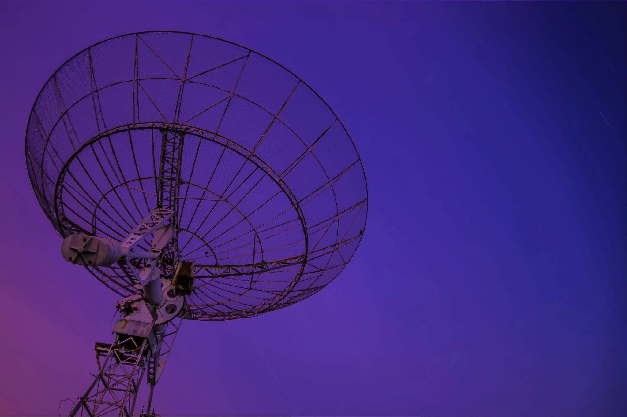 The Silent Mind Control: Direct Energy Weapons or Psychotronic Weapons-electromagnetic_and_radio_waves