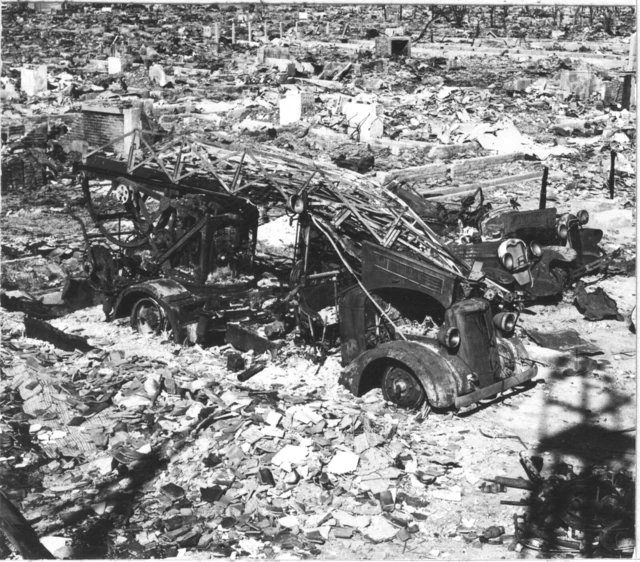 Manhattan project_photograph-of-hiroshima-after-atomic-bomb-527da0.jpg