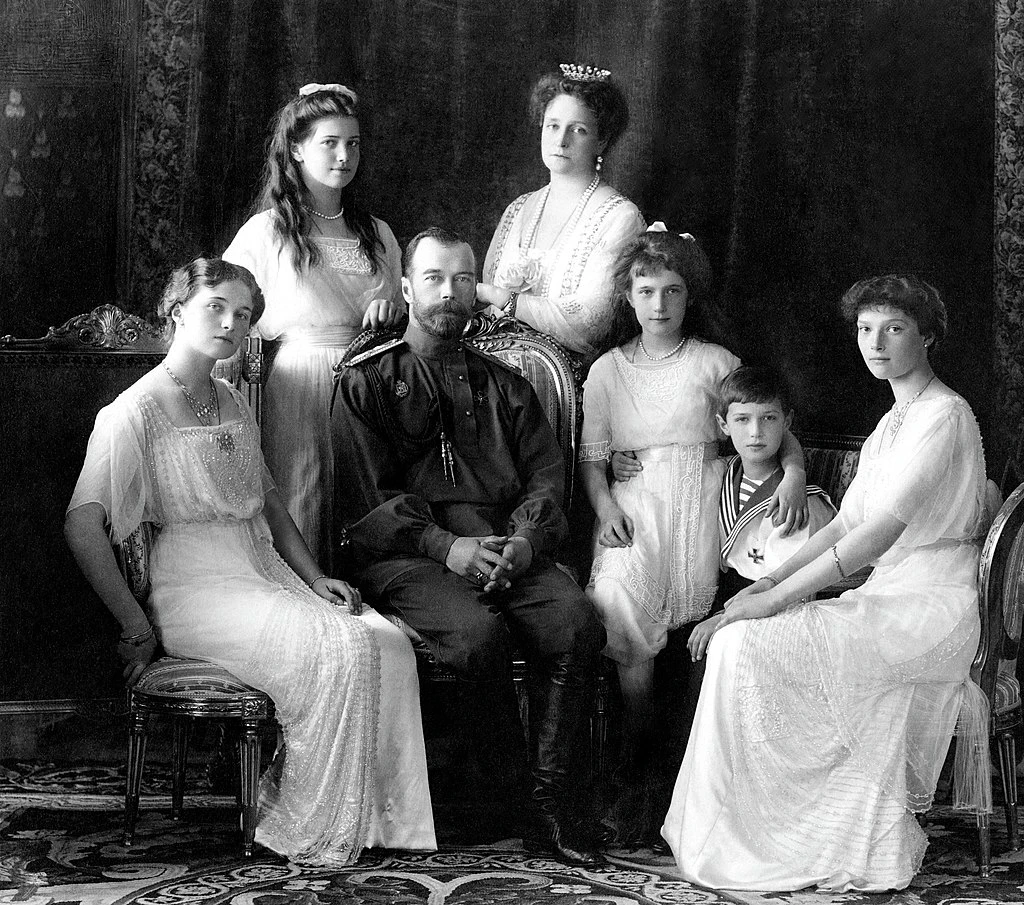 Manhattan Project-Tzar Nicolas II and his family_1913